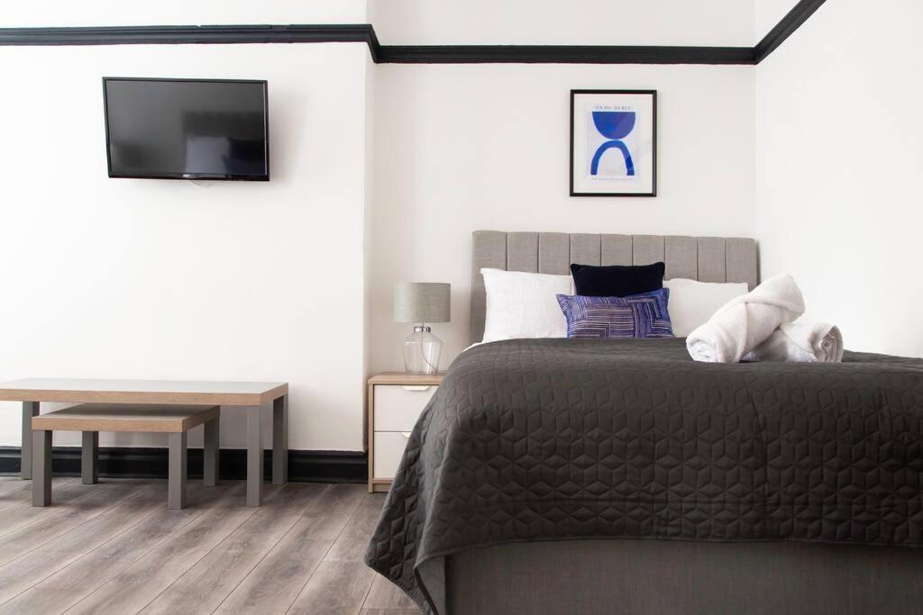 Bootle, Liverpool Modern 1Bed Ft Apartment Bagian luar foto